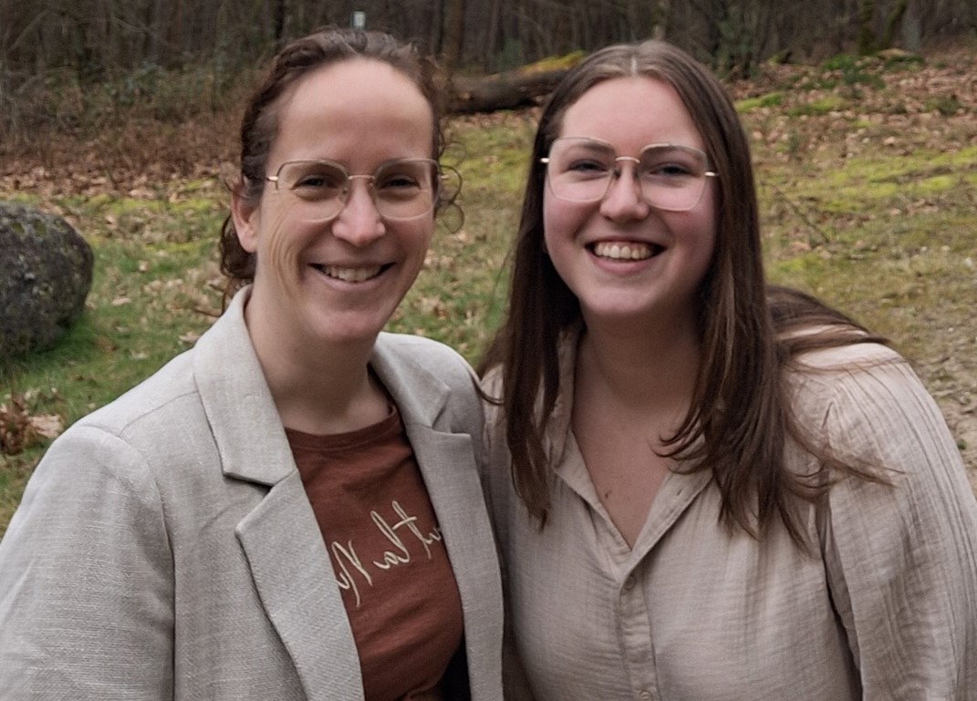 Amber Peters en Sandy van Gerwen